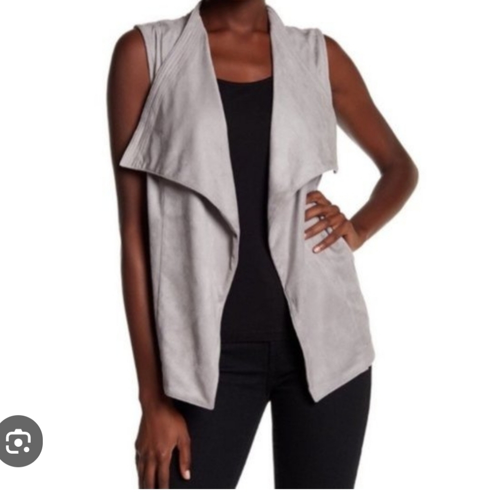Romeo & Juliet Couture Women's Gray Faux Suede Open Front Vest sz S